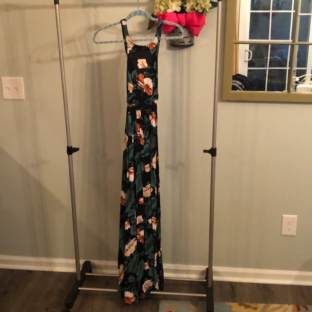 Black floral maxi